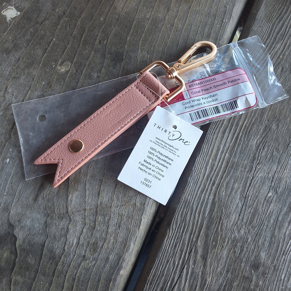 Thirty-One Cord Wrap Keychain In Coralnpeach Smooth Pebble